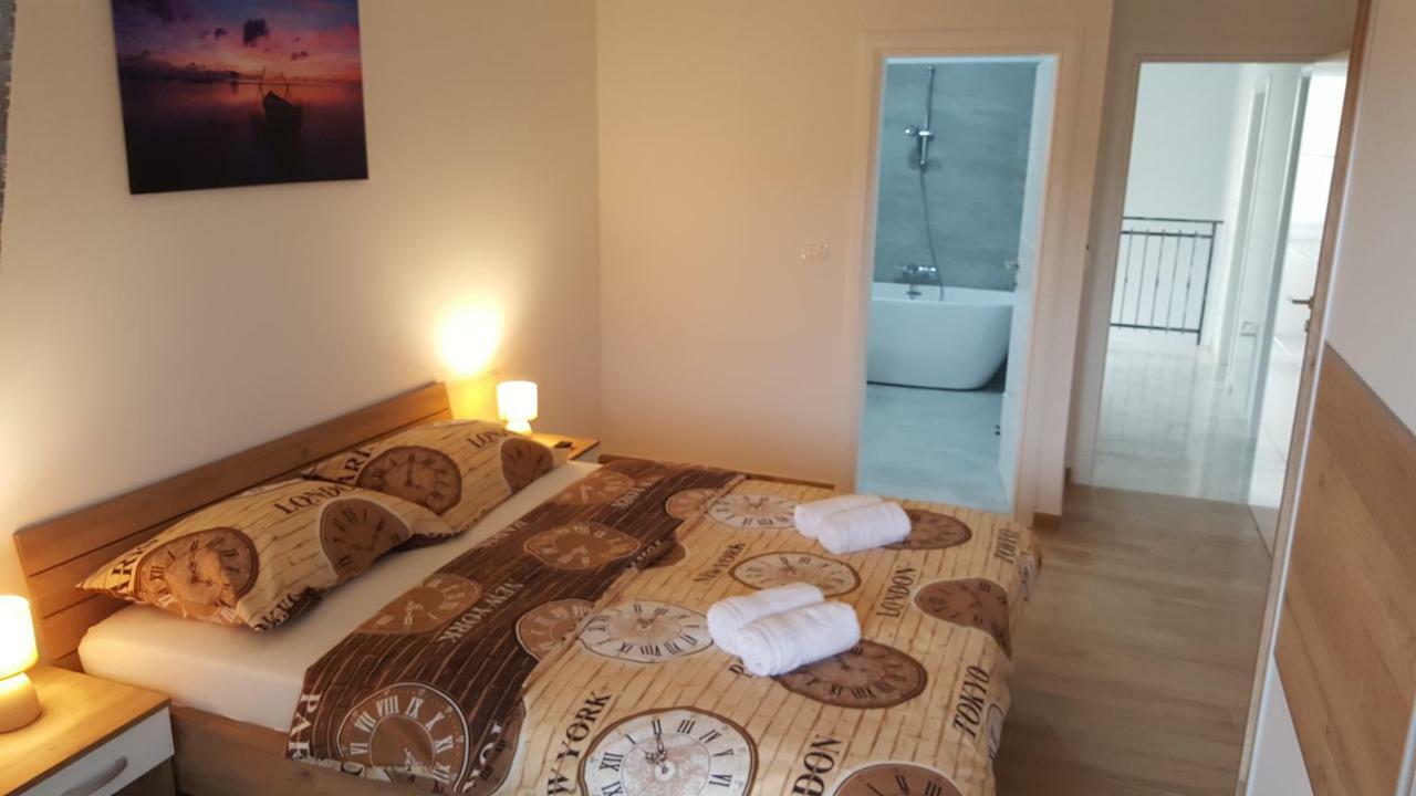 Villa Martina Pinezići Zewnętrze zdjęcie